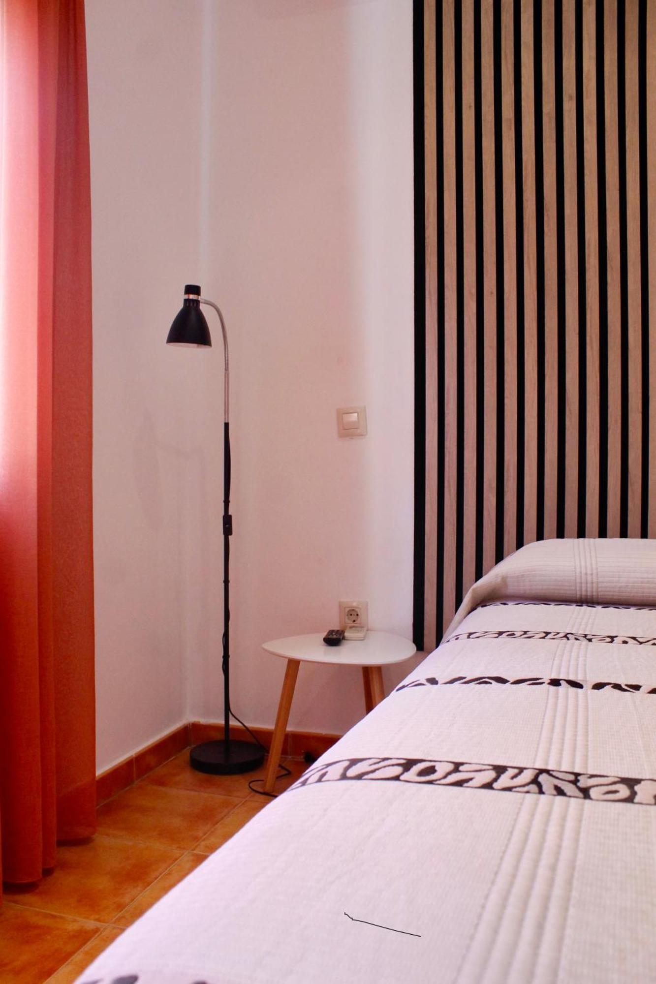 Hostal Restaurante Bustos Villarrubio Kültér fotó