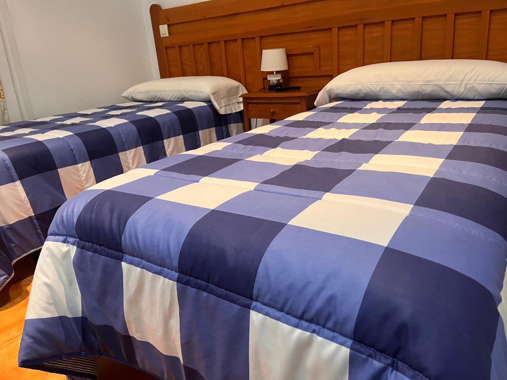 Hostal Restaurante Bustos Villarrubio Kültér fotó