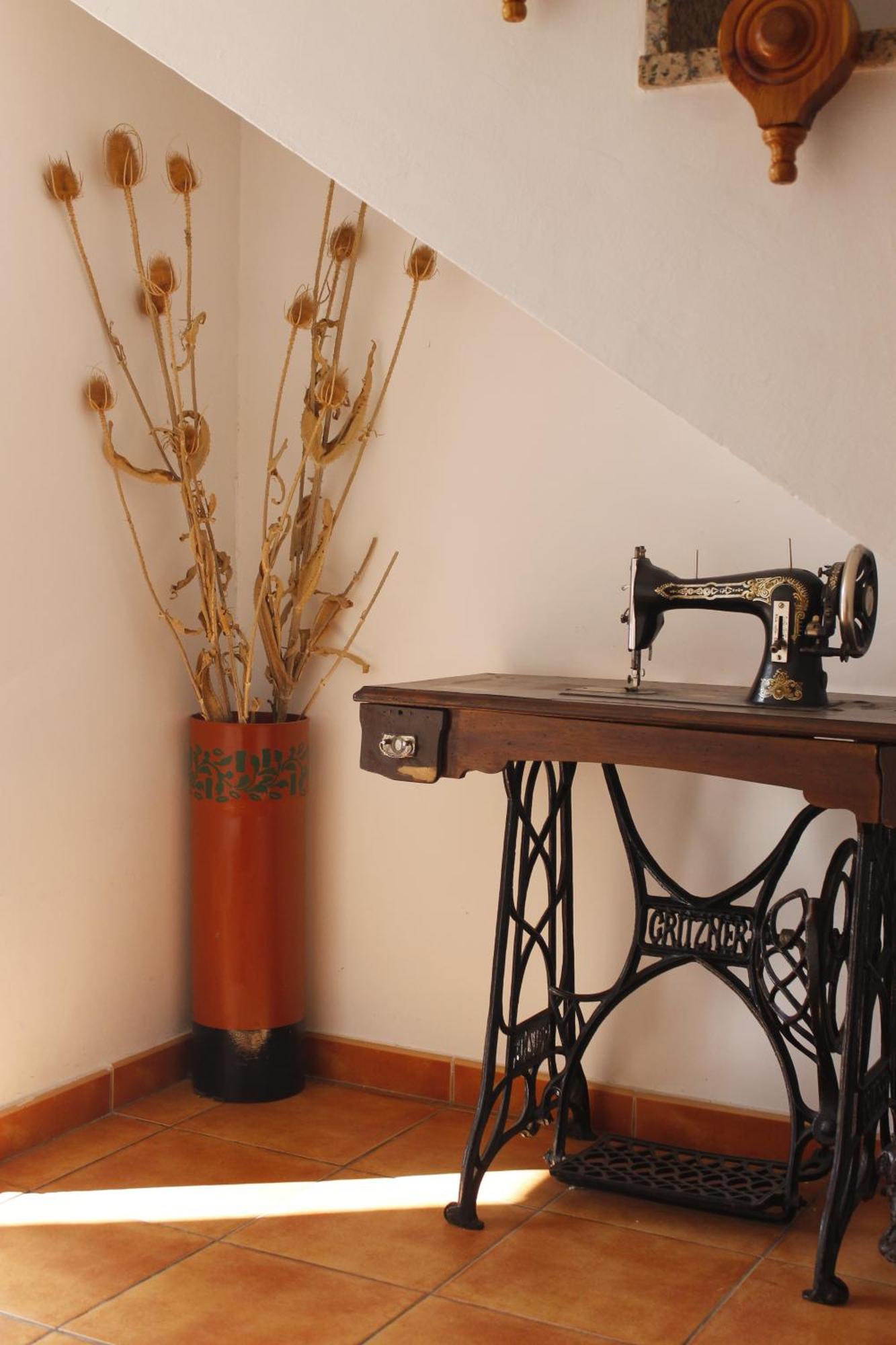 Hostal Restaurante Bustos Villarrubio Kültér fotó