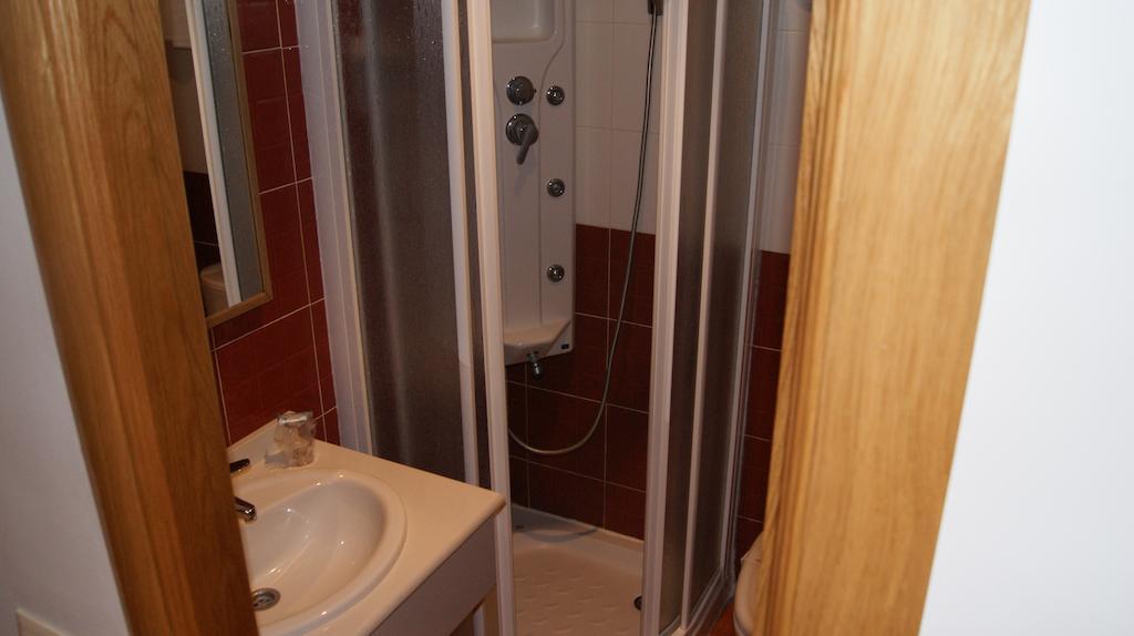 Hostal Restaurante Bustos Villarrubio Szoba fotó